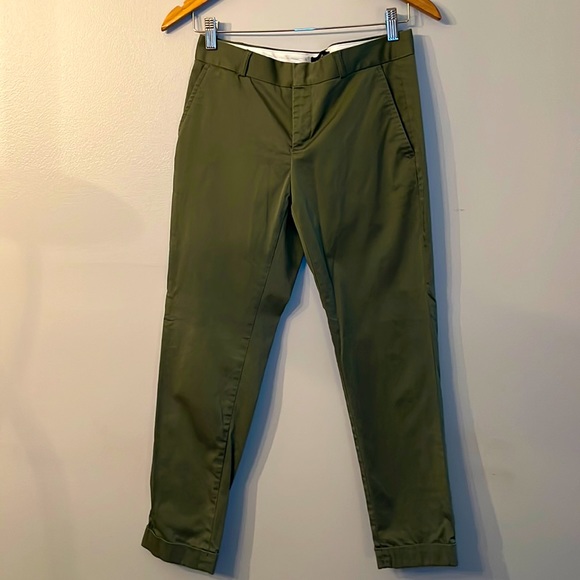 Banana Republic Avery Cropped Pants (Olive Green, size 0) - Picture 2 of 6